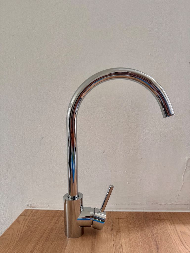Chrome Kitchen Sink Mixer Tap (New)