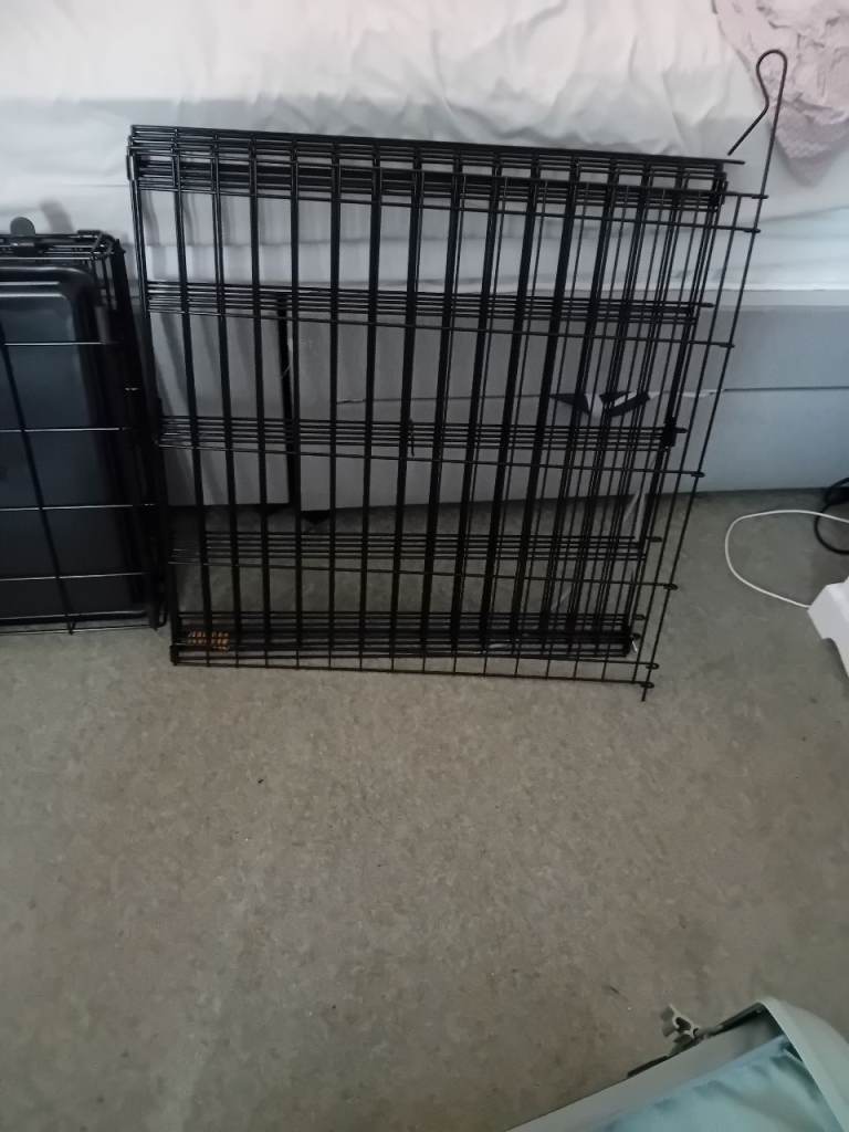 Dog medium crate and pen and carrier