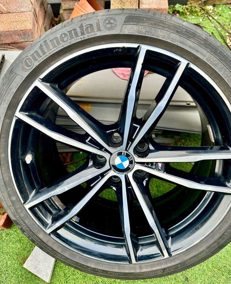 BMW 19” m sport alloy wheel 