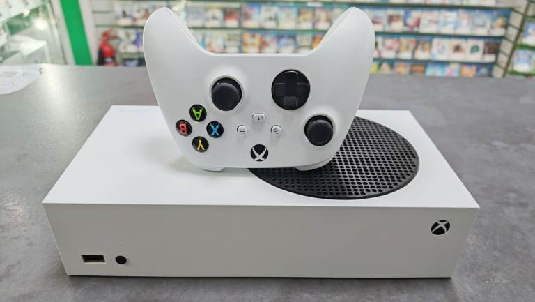 Xbox series S  512GB console 