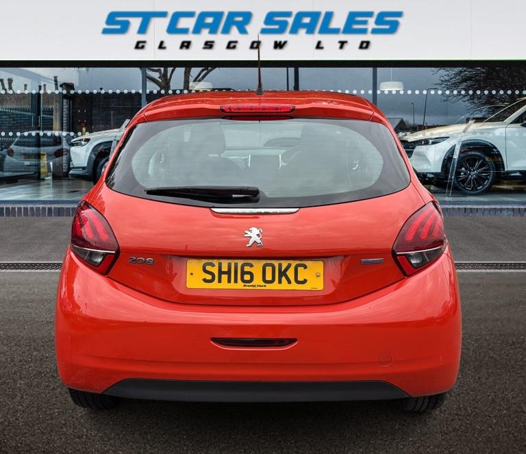 2016 Peugeot 208 1.2 PureTech XS White Hatchback 5dr Petrol Manual Euro 6 (82