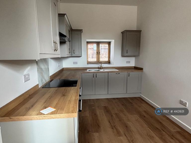 2 bedroom house in Fitzhead, Taunton, TA4 (2 bed) (#443931)