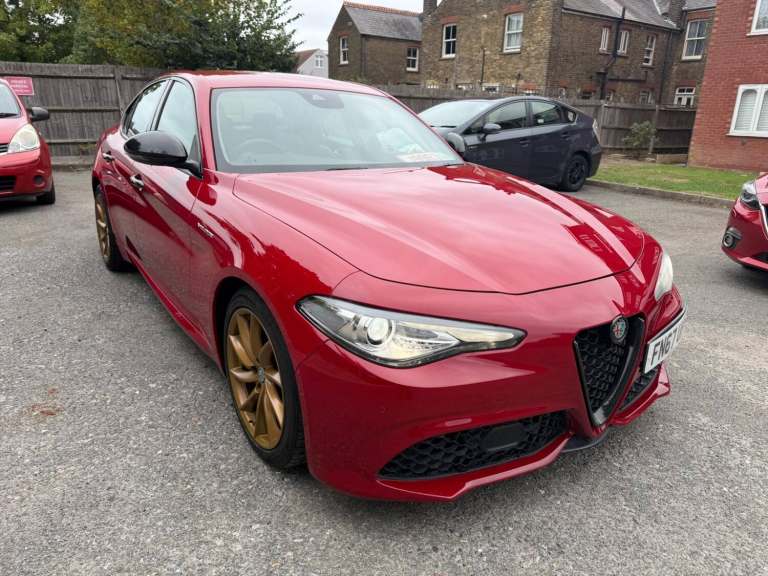 2017 Alfa Romeo Giulia 2.0T Veloce Auto Euro 6 (s/s) 4dr SALOON Petrol Automatic