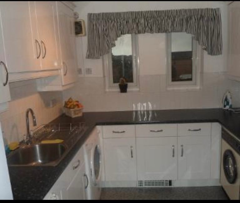 A double room available in a two bedroom apartment 