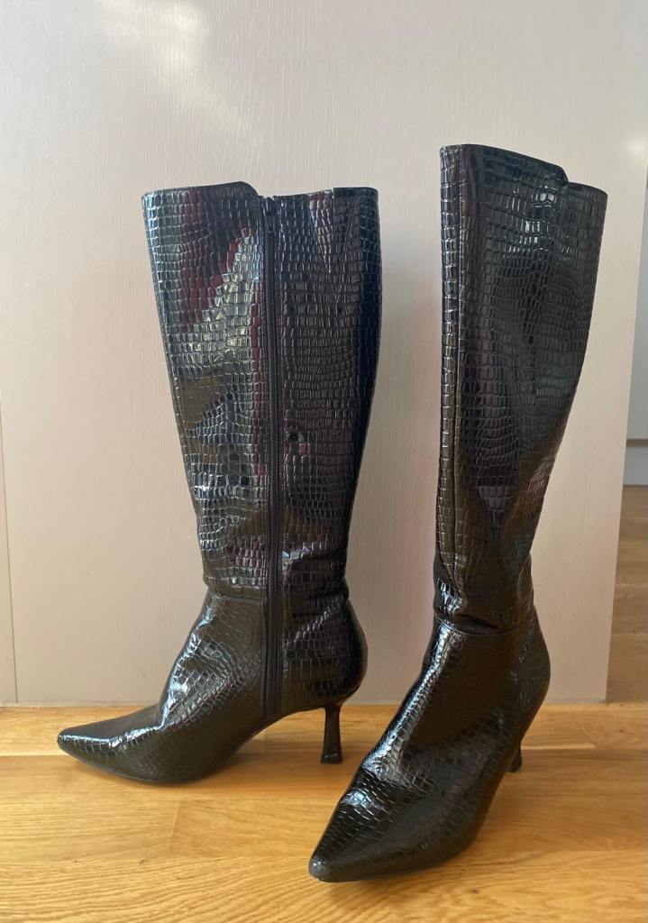 Women’s NEXT knee high boots size 6