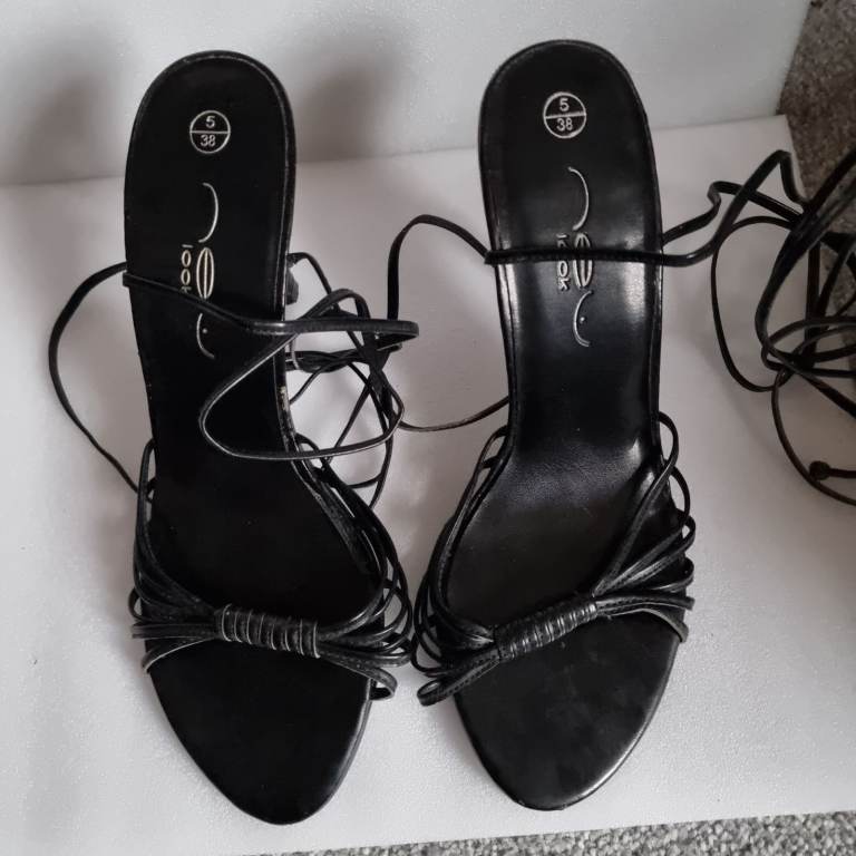 New Look size 5 black. Strap up heels. 