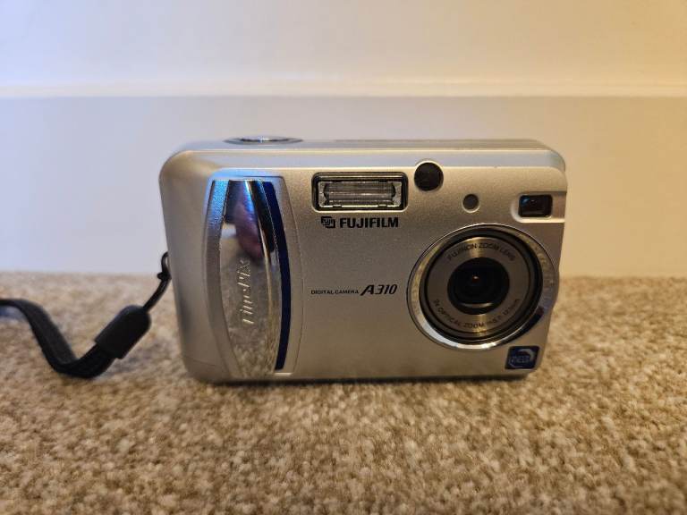 Fujifilm FinePix A310 Digital Compact Camera - Silver
