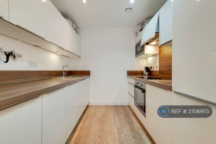 2 bedroom flat in Milles Square, London, SW9 (2 bed) (#2706973)