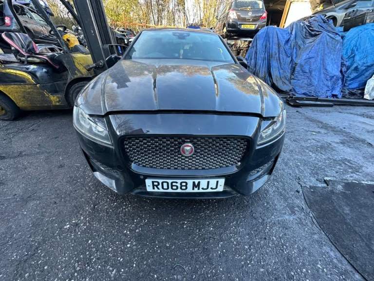 JAGUAR XF 2018 2.0 DIESEL BREAKING WHEEL NUT FOR SALE