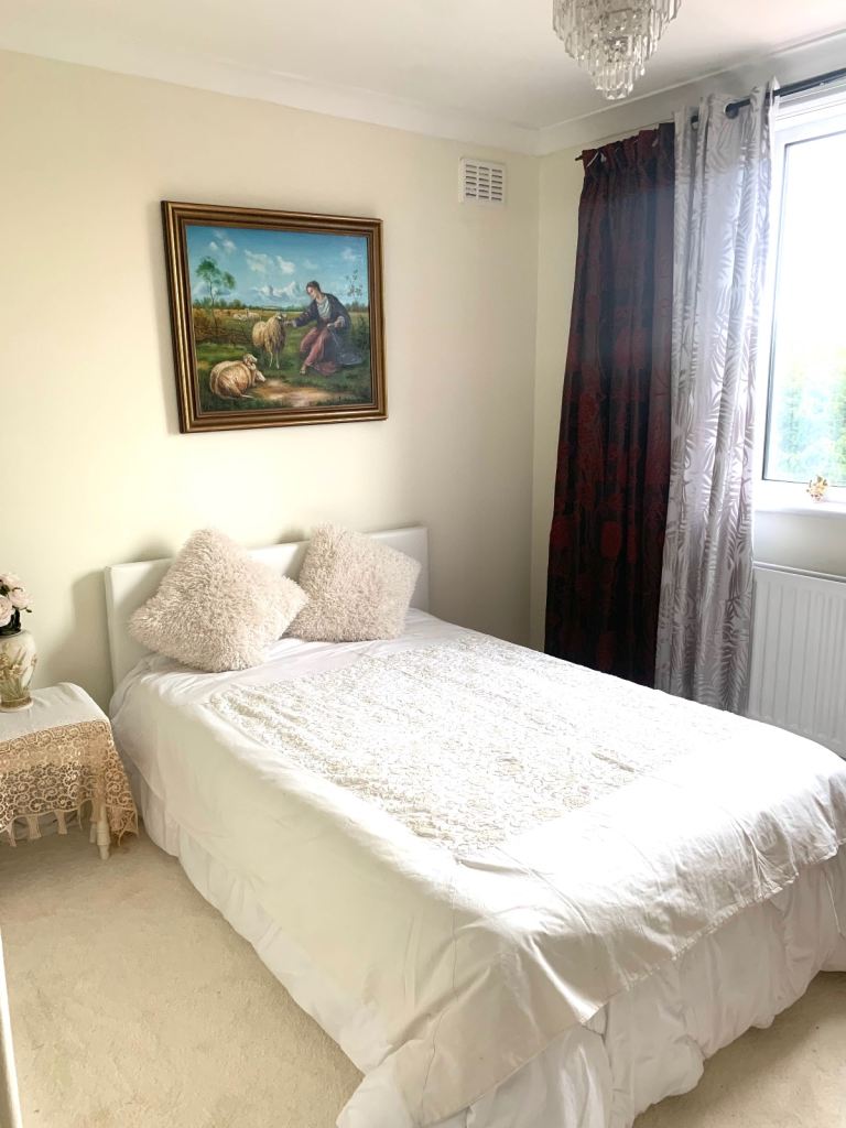 Double bedroom fully furnished 