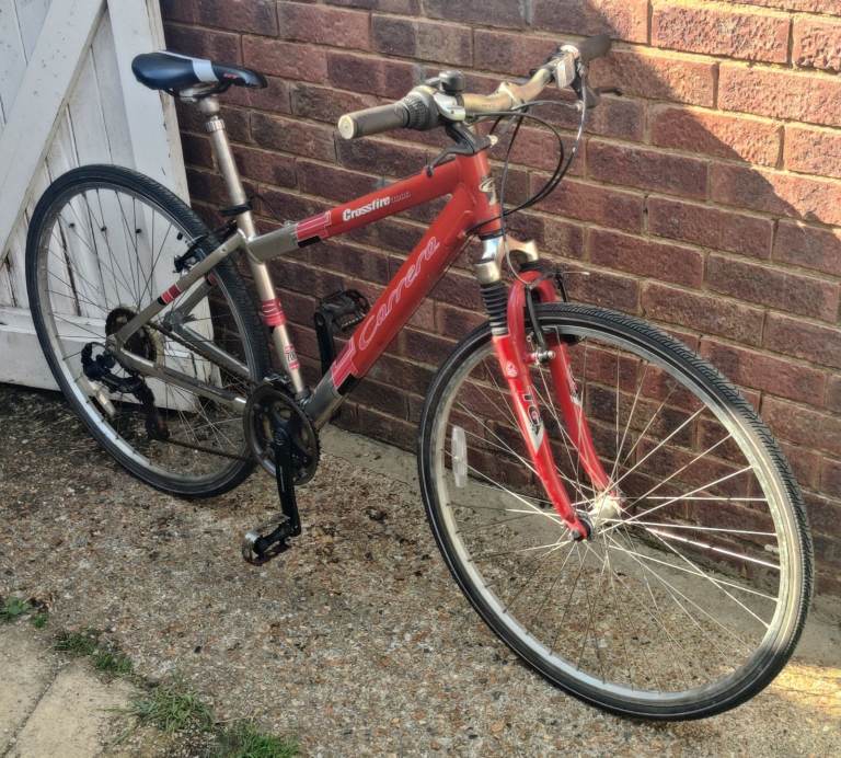 Carrera hybrid road bike 