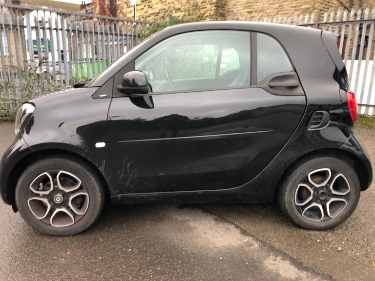 2019 SMART FORTWO 0.9 Turbo Prime Premium 2dr Auto. 1 Owner. Damaged Repaired 