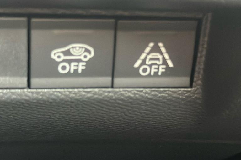  Peugeot 208 1.2 Puretech Gt Hatchback 5dr Petrol Eat Euro 6 s/s 100 Ps Petrol