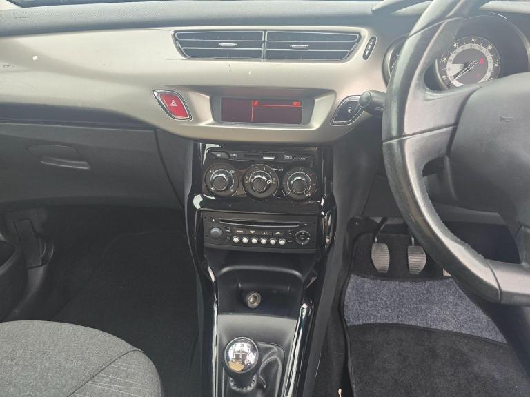 2017 Citroen C3 1.2 PureTech Edition Euro 6 5dr HATCHBACK Petrol Manual