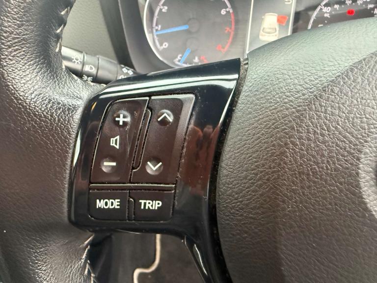 2017 Toyota Yaris 1.5 VVT-i Icon 5dr HATCHBACK PETROL Manual