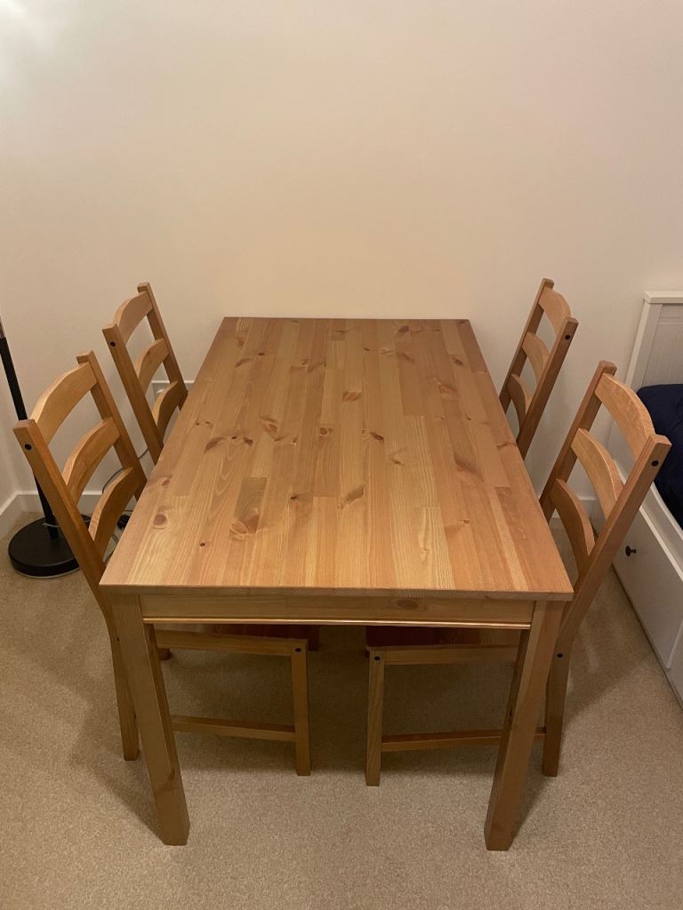 Pine Wood Dining Table and 4 Chairs