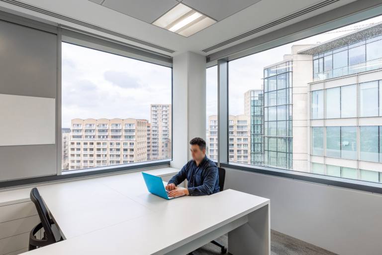 London - NW10 7FQ \ Ready-to-Use Private Office for 4 Workstations