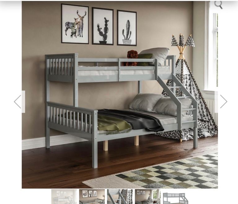Triple bunkbed