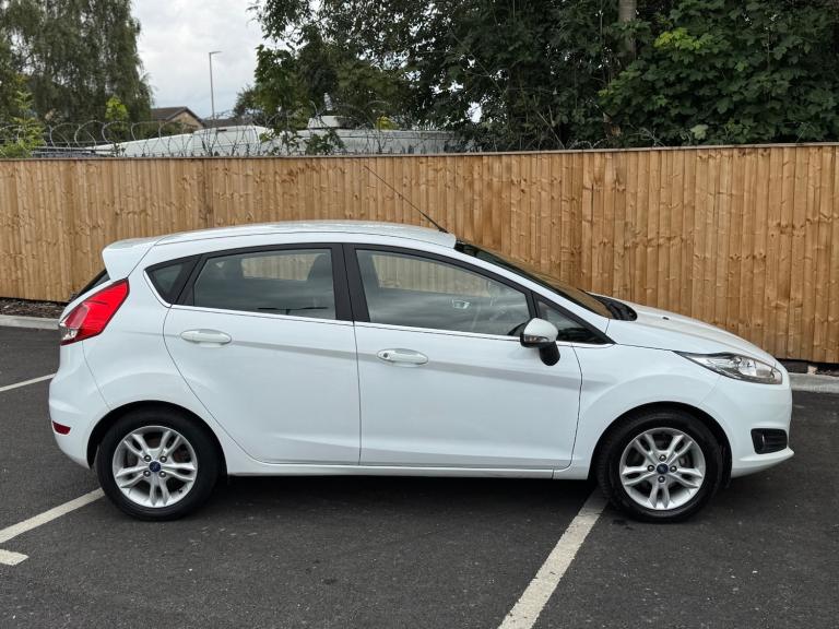 2016 Ford Fiesta 1.25 82 Zetec 5dr HATCHBACK Petrol Manual