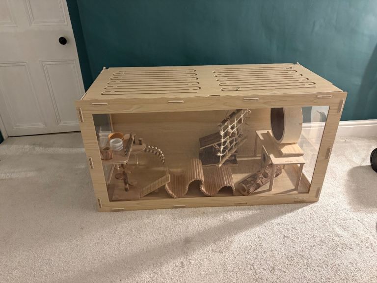 Luxury hamster cage and accessories 