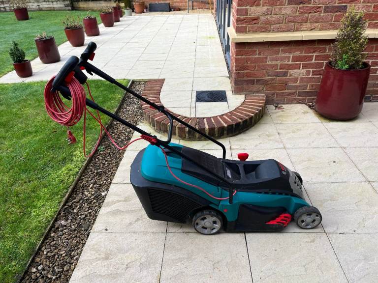 Bosch Rotak 400ER Electric Lawnmower with Long Cable – Good Condition