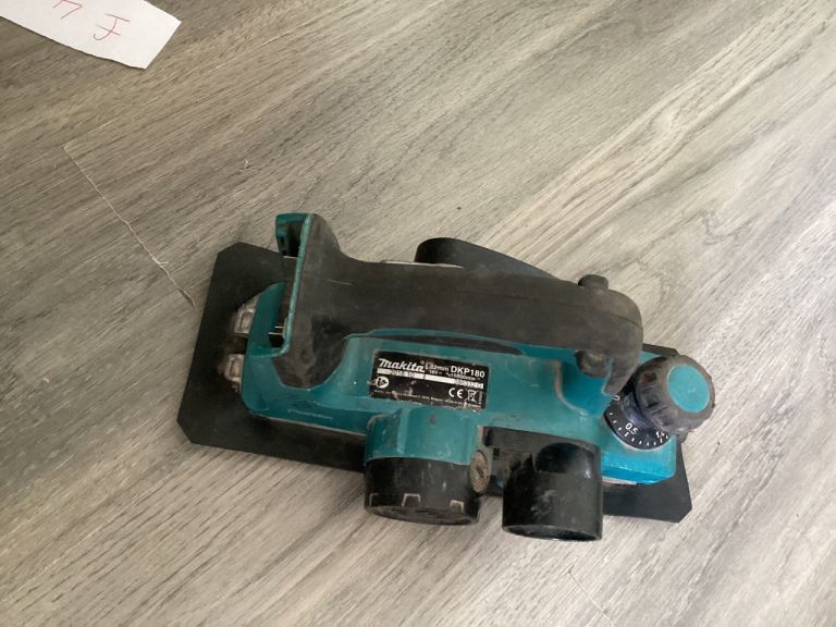Makita DKP180 Cordless Planer – Good Condition