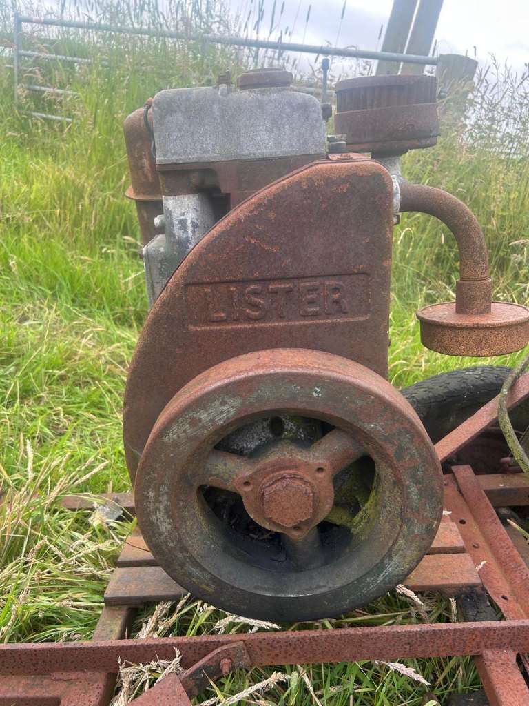 Vintage Lister Diesel Engine – Rusty Condition