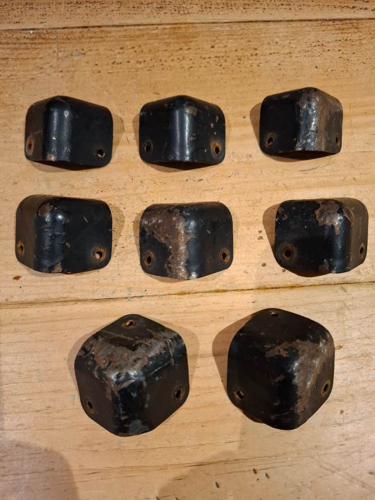 Speaker cab corners
