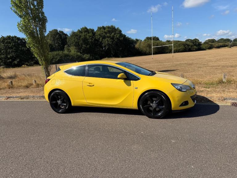 Vauxhall Astra GTC 2.0 CDTi SRi 3dr DIESEL MANUAL 2013/62