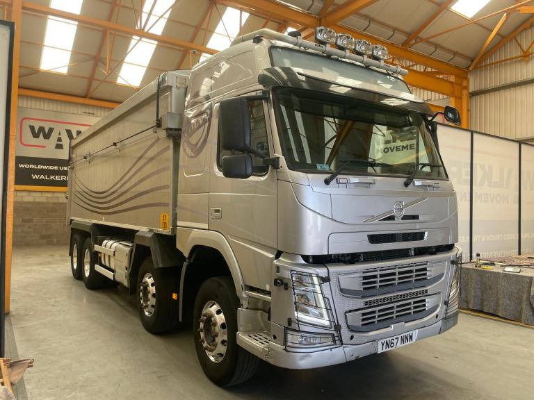 VOLVO FM 460 *EURO 6*, 8X4 ALUMINIUM BULK TIPPER - 2017 - YN67 NNW