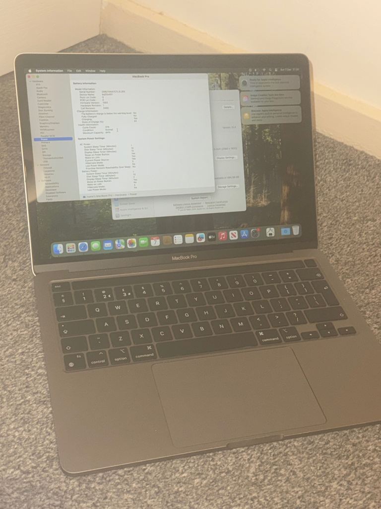 Apple MacBook Pro 13 inch 2020 Apple M1 8GB / 500GB