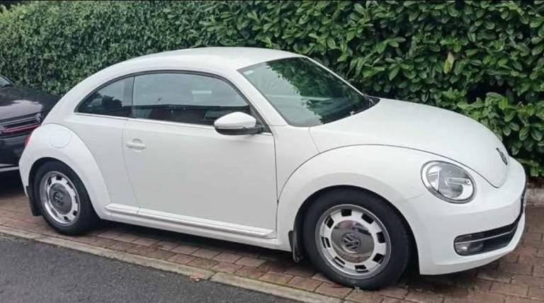 Volkswagen, BEETLE, Hatchback, 2014, Manual, 1598 (cc), 3 doors