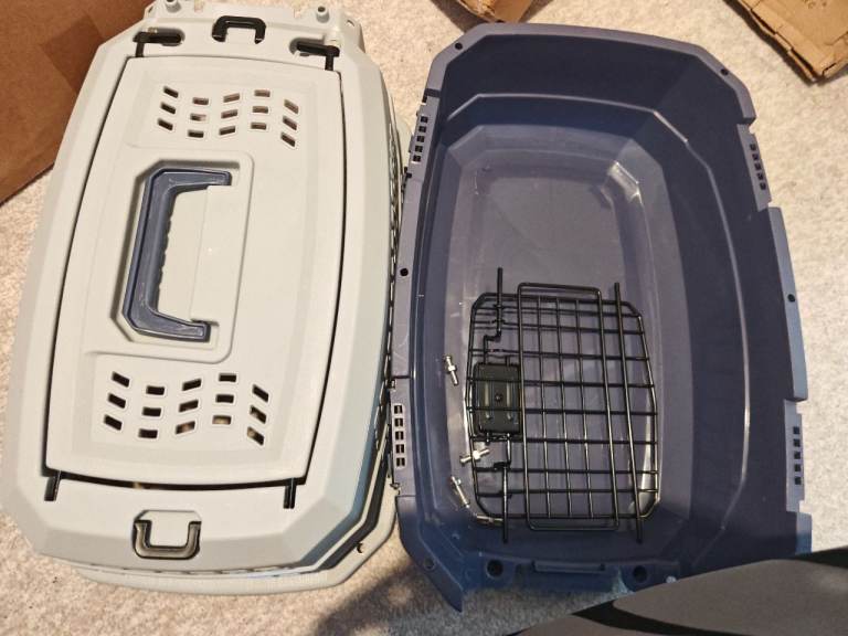 Pet Carrier Travel Crate Cat Small Dog Plastic Kennel Grey Blue with Metal Door