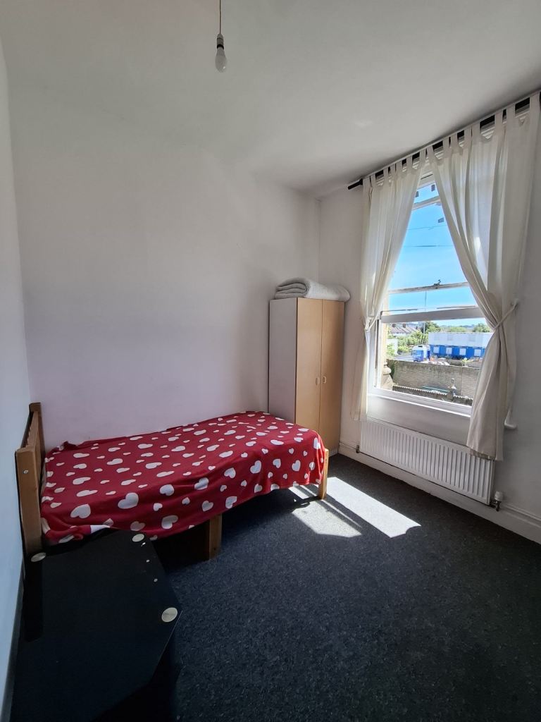 Double room in avonmouth 