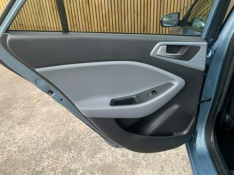 2016 Hyundai i20 1.4 Premium SE Auto Euro 6 5dr HATCHBACK Petrol Automatic