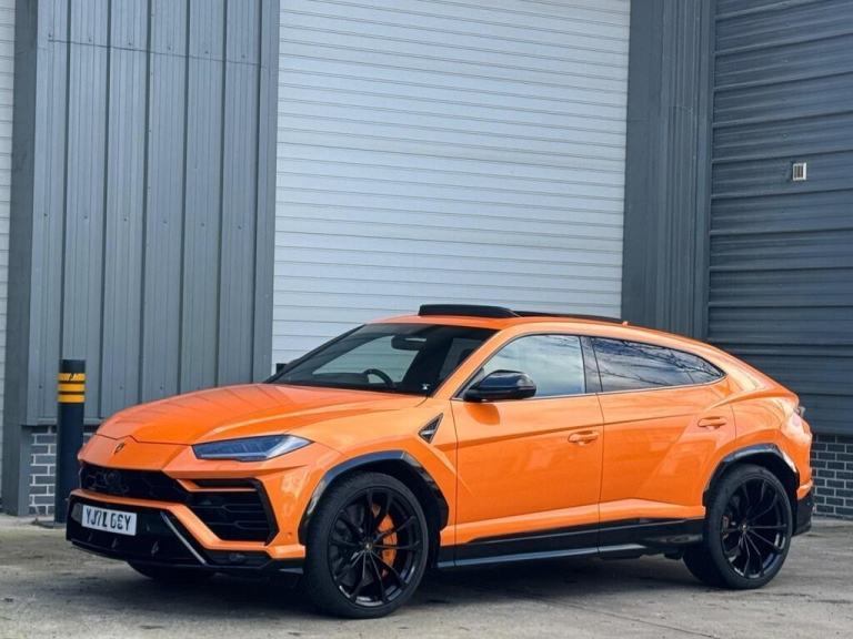 LAMBORGHINI URUS 4.0 V8 BI TURBO AUTOMATIC - 2023