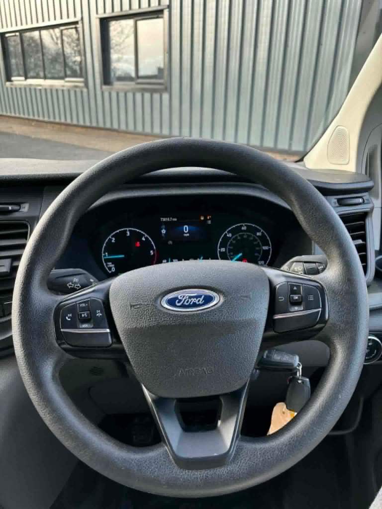 Ford, TRANSIT CUSTOM 300 LEADER Panel Van, 2021, Manual. NO VAT