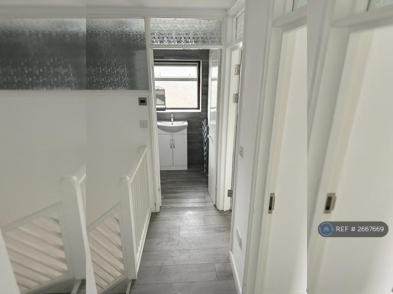 3 bedroom house in The Hides, Harlow, Essex, CM20 (3 bed) (#2667669)