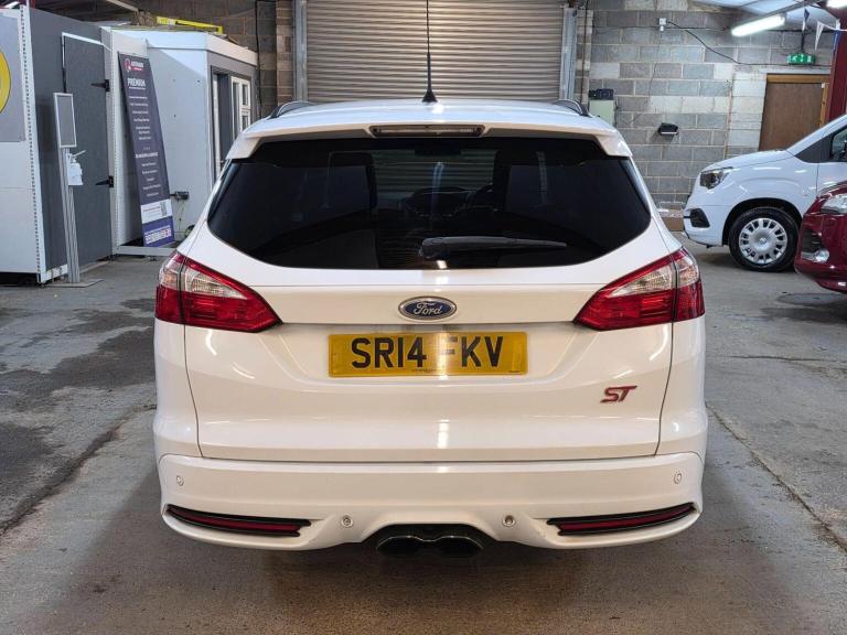 FORD FOCUS 2.0T EcoBoost ST-3 Euro 5 (s/s) 5dr 2014