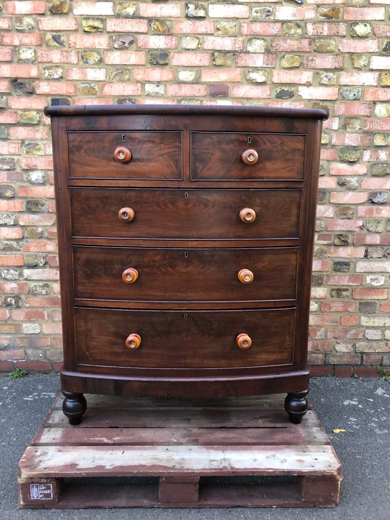 Antique Victorian large bow front chest of drawers 