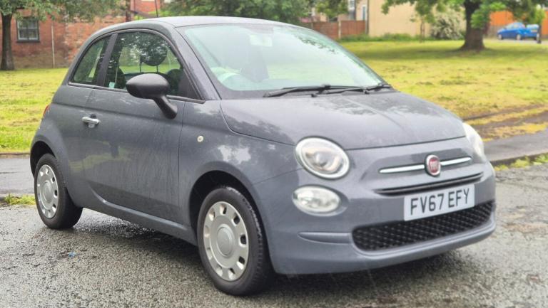 2018 FIAT 500 POP IN FANTASTIC CONDITION VERY LOW MILES -- 2 KEYS - 3 OWNERS