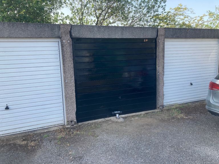 Garage to rent Hertford