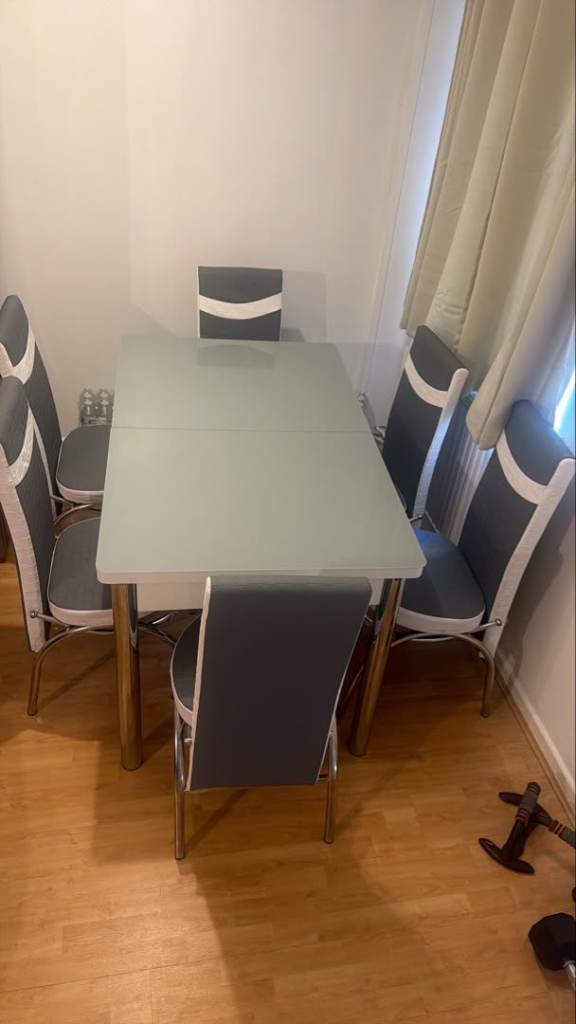 Modern Grey Extendable Dining Table with 6 chairs - Brand New - £250