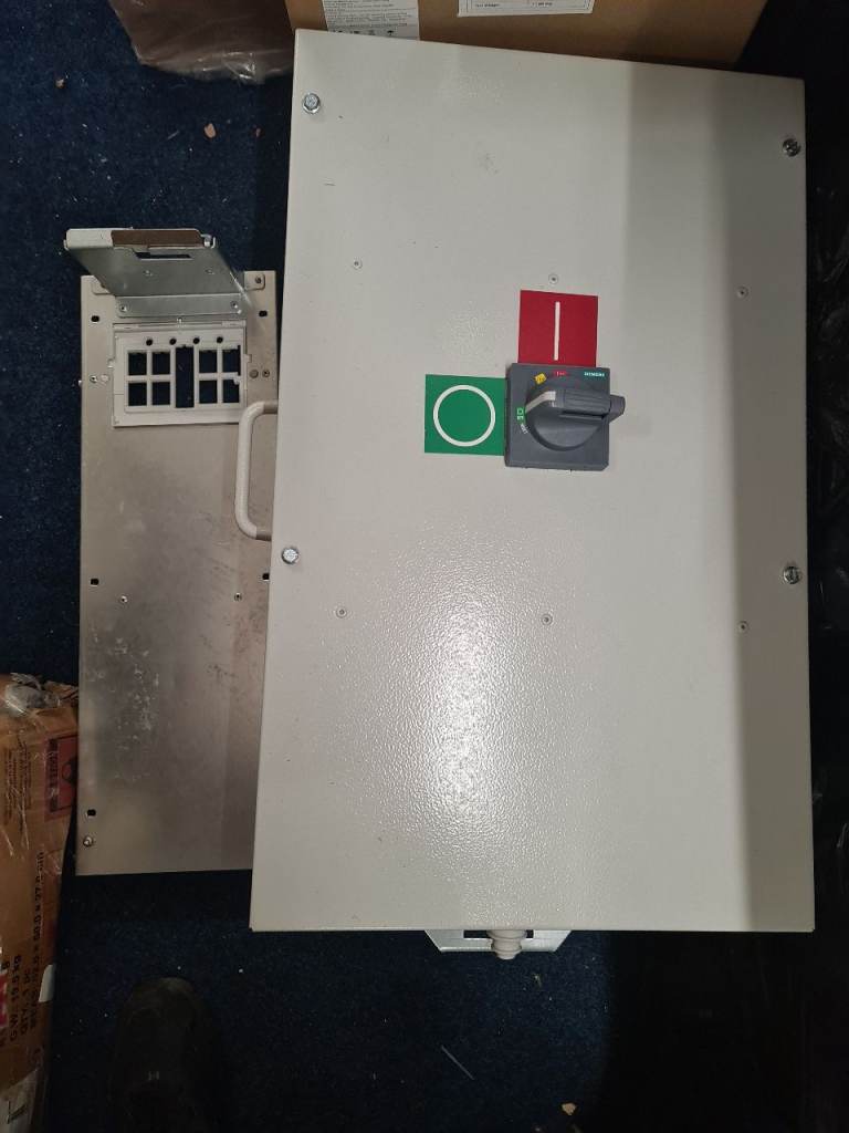 Siemens Electric Tap Off Unit Control BD2-AK04/LSD-3VA12-M-200-4-TM240