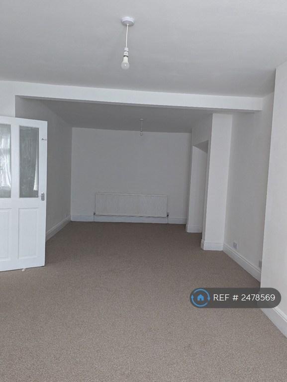 4 bedroom house in Old Church Road, Coventry, CV6 (4 bed) (#2478569)