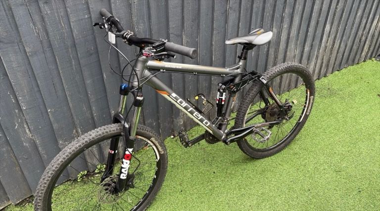 Carrera Banshee 7005 T6 Mountain Bike – Grey, Good used condition