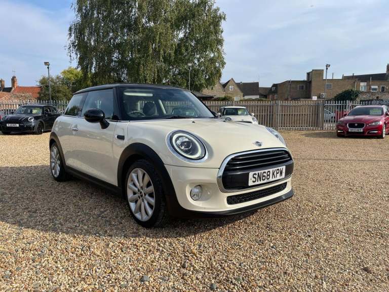 2019 MINI Hatch 1.5 Cooper Classic II 3dr HATCHBACK PETROL Manual