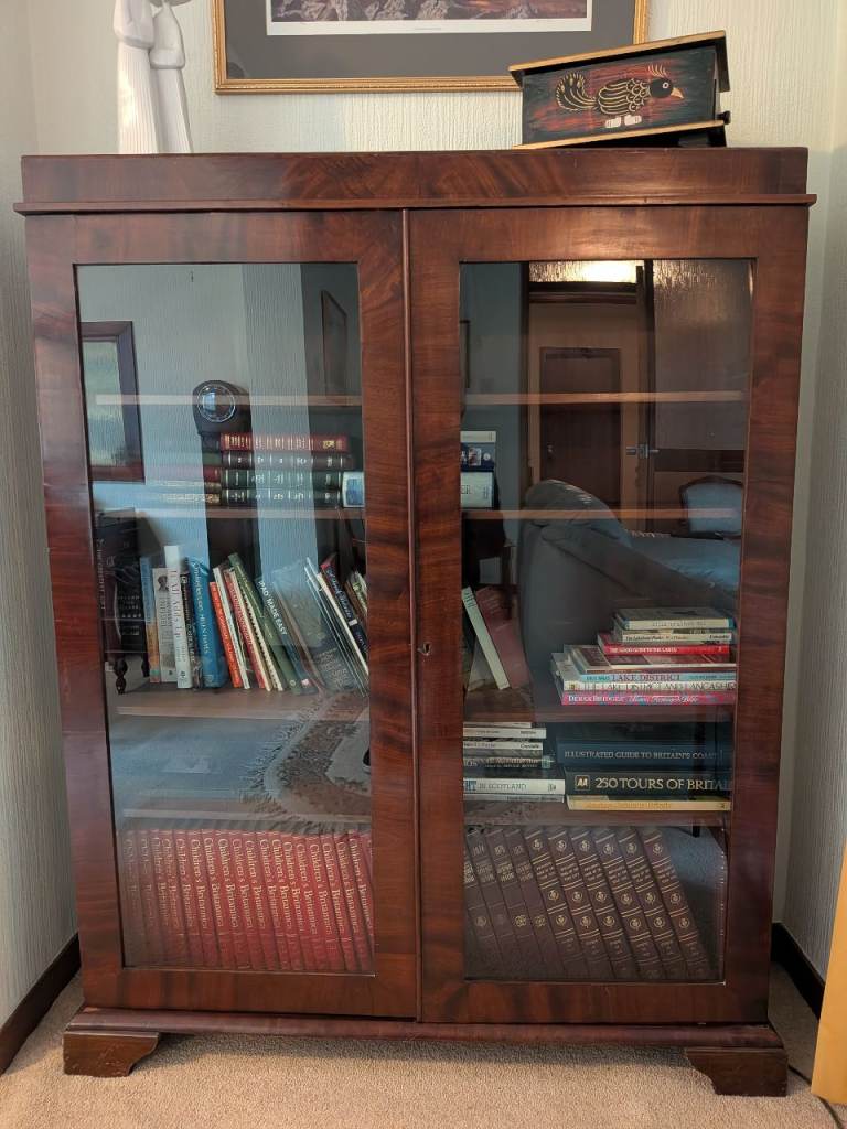 Vintage Wooden Display Cabinet with Glass Doors – Good Condition