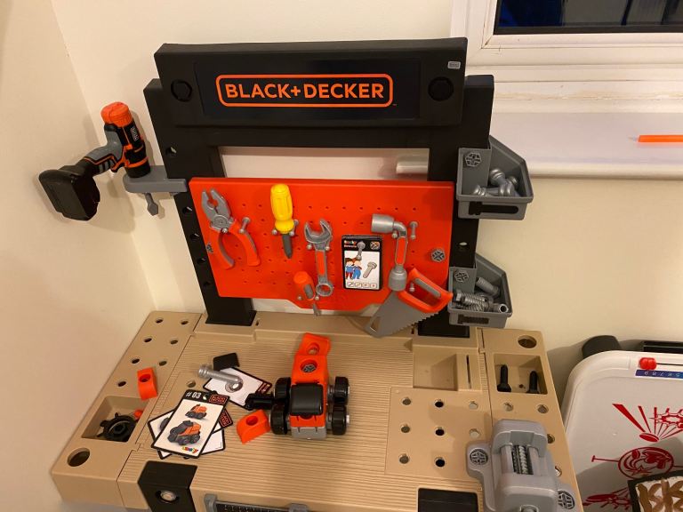 Smoby - Black and Decker Kids Centre Workbench