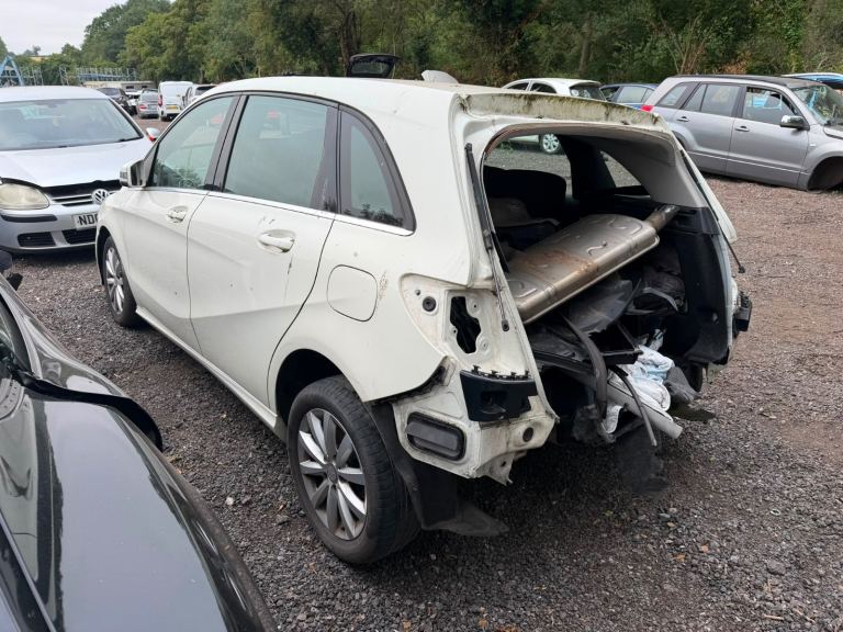 2015 MERCEDES B CLASS BREAKING SPARES PARTS 